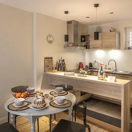 Les Du Retable Apartament